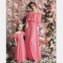 Load image into Gallery viewer, Mother Daughter Dresses Evening Mommy And Me Clothes Chiffon Family Look Mom And Daughter Maxi Dress Mum Baby Matching Outfits
